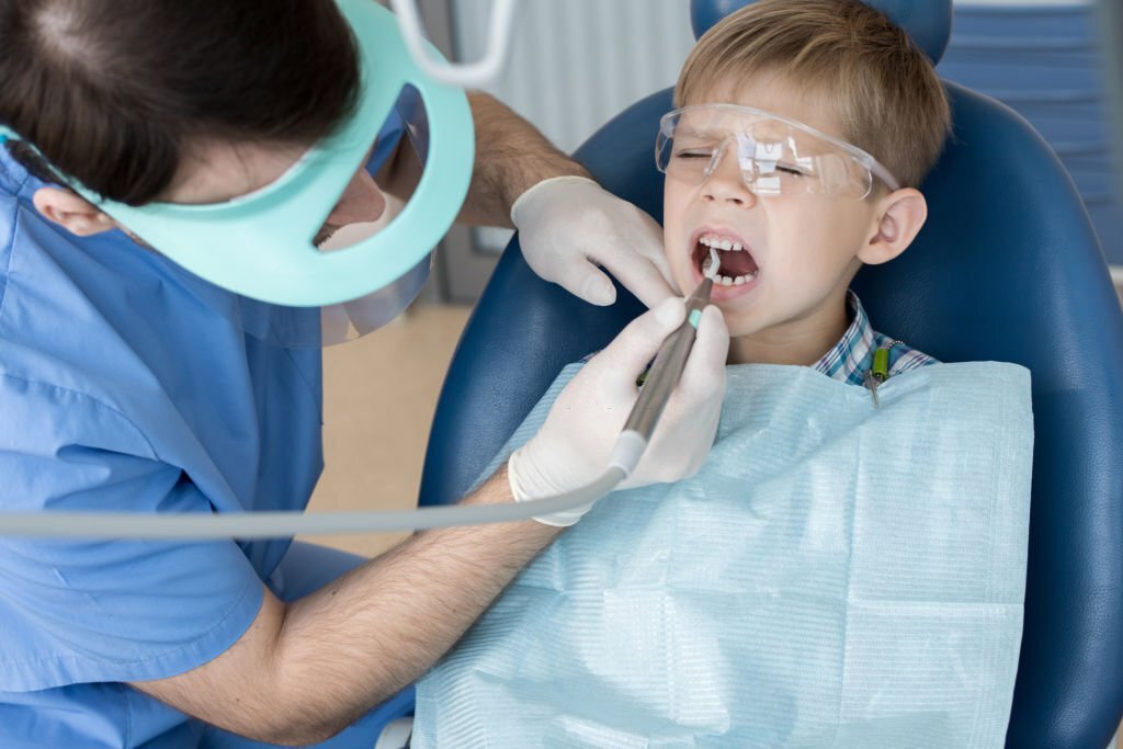 How Can A Pediatric Dentist Help Your Children's Dental Health?