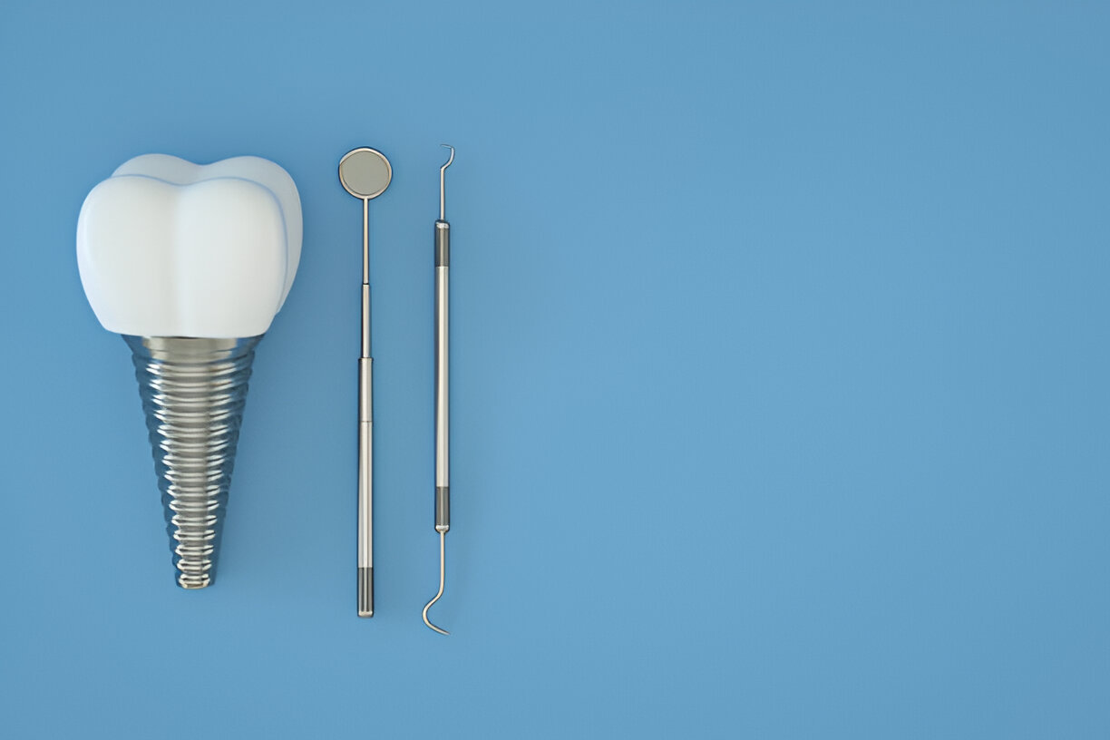 Cosmetic Dentistry vs. Traditional Dentistry: What’s the Difference?_FI